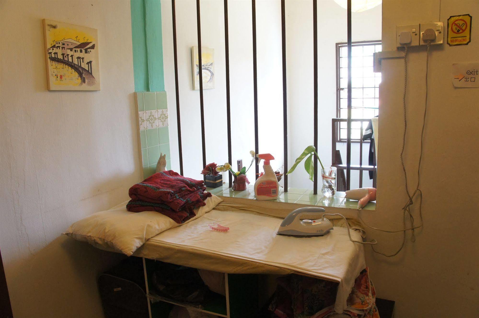 The Jiong House Hostel Malacca Ngoại thất bức ảnh