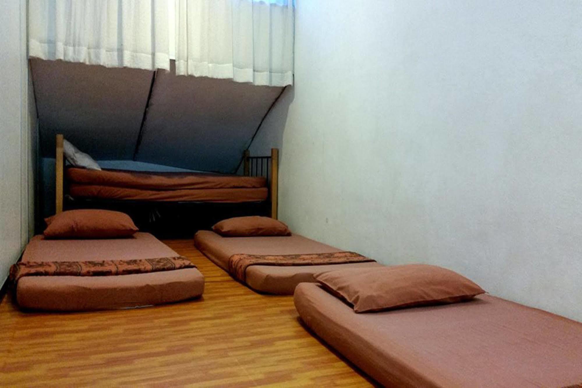 The Jiong House Hostel Malacca Ngoại thất bức ảnh